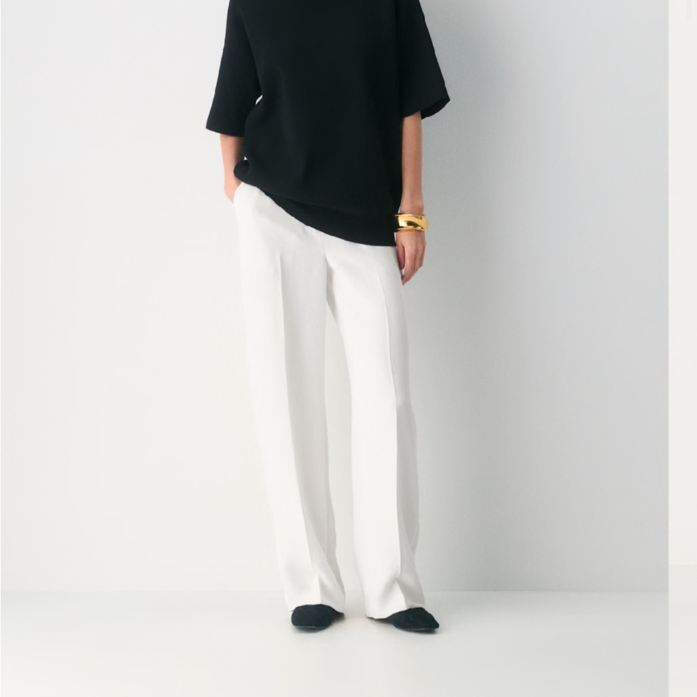 NWT Aritzia Wilfred Light Birch Limitless Pant - Size 6